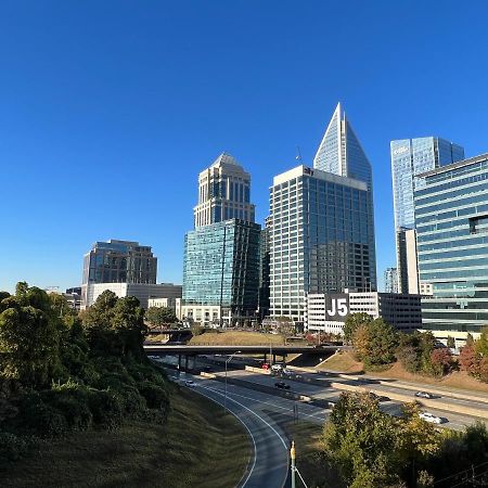 Spacious 2 Bed, 2 Bath Uptown Gem In The Heart Of The City-Parking-Wi-Fi-Balcony Cgv Charlotte Exterior foto
